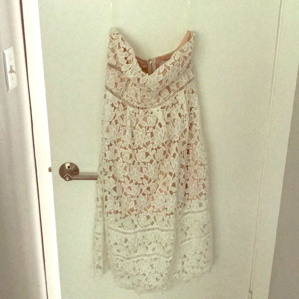 Lulus white lace dress